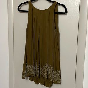 Anthropologie pleaded green brown beaded sleeveless top size 8